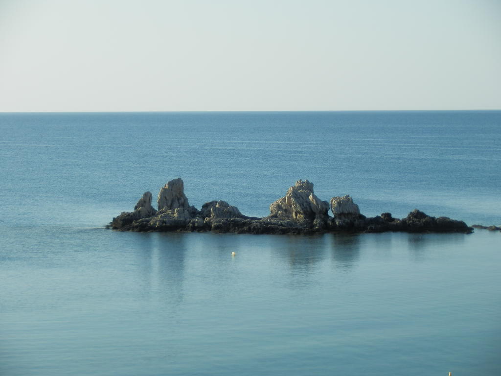 Haraki Beach